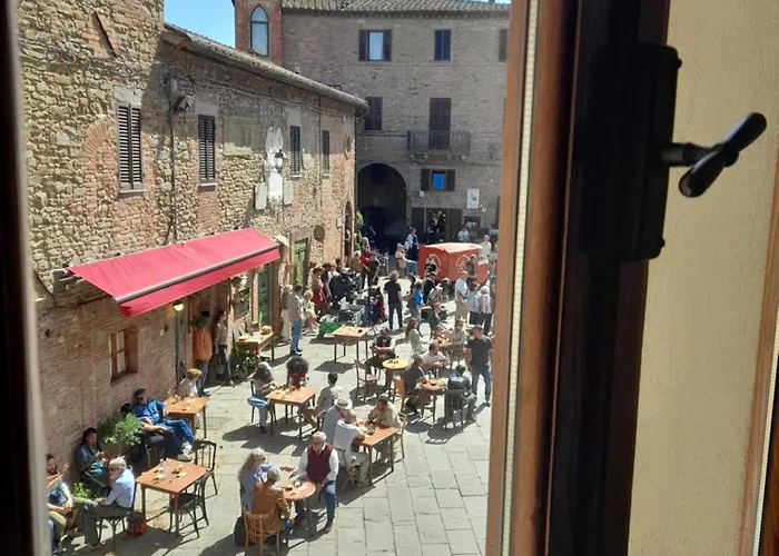 La Casa In Piazza * Panicale